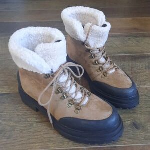 American Eagle High Top Lace Up Boots Women’s Shoes Size 7.5 Tan Black Fur Trim